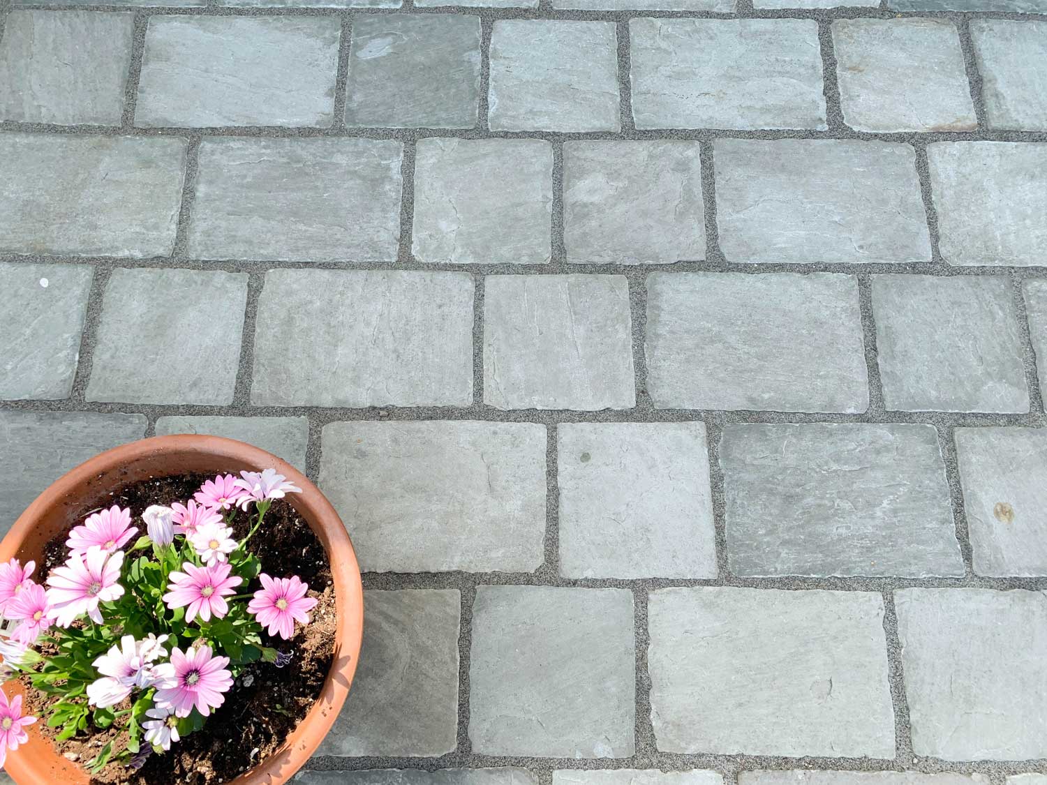 Kandla Grey Tumbled Pavers